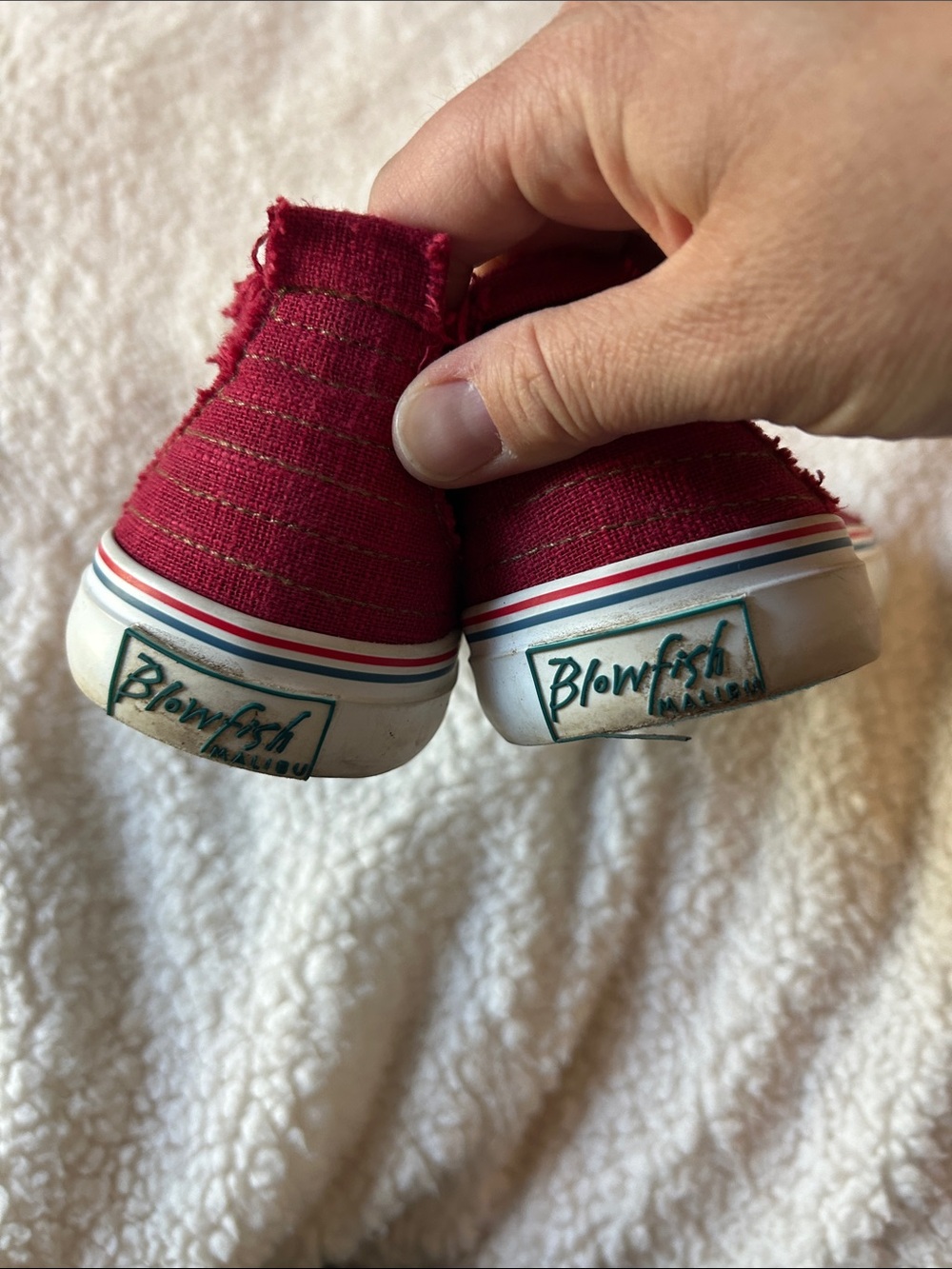 Size 10 Red Blowfish Sneakers - Picture 6 of 6